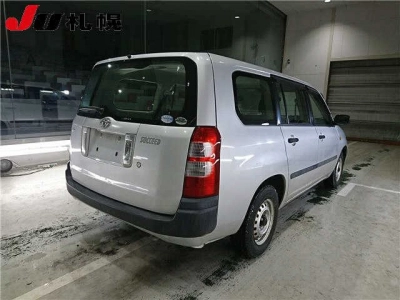 TOYOTA SUCCEED VAN