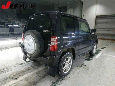 MITSUBISHI PAJERO MINI