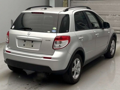 SUZUKI SX4