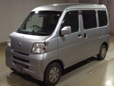 TOYOTA PIXIS VAN