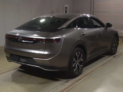 TOYOTA CROWN CROSSOVER