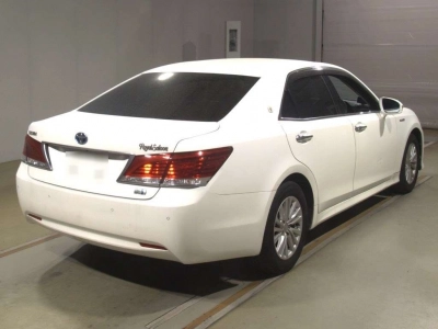 TOYOTA CROWN HYBRID
