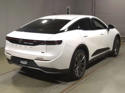TOYOTA CROWN CROSSOVER