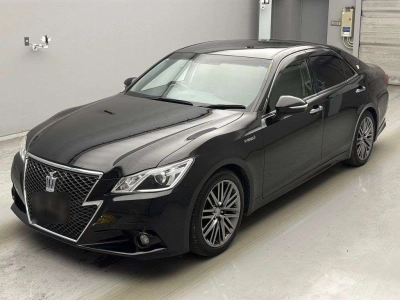 TOYOTA CROWN HYBRID
