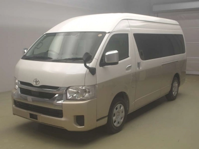 TOYOTA HIACE WAGON