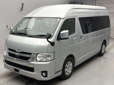 TOYOTA HIACE WAGON