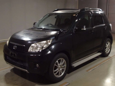 TOYOTA RUSH