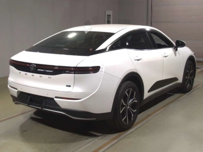 TOYOTA CROWN CROSSOVER
