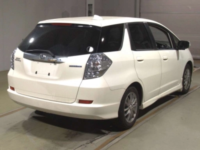 HONDA FIT SHUTTLE HYBRID