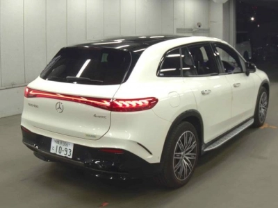 MERCEDES BENZ EQS SUV