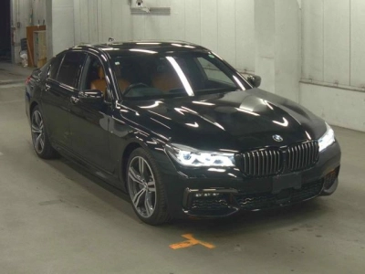 BMW 7 SERIES
