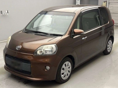 TOYOTA PORTE