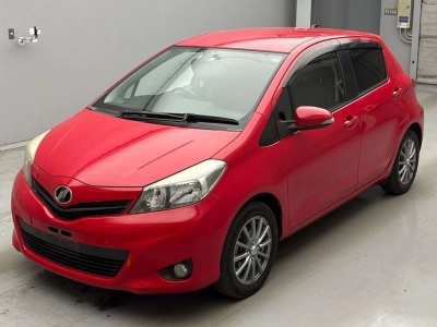 TOYOTA VITZ