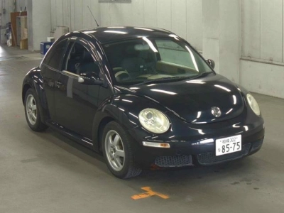 VOLKSWAGEN NEW BEETLE