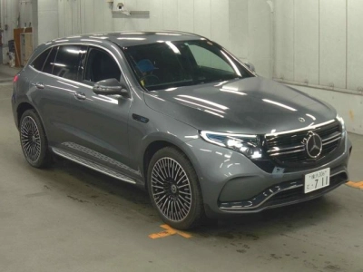 MERCEDES BENZ EQC