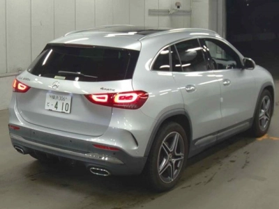 MERCEDES BENZ GLA