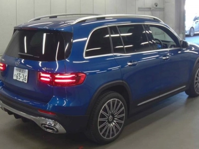 MERCEDES BENZ GLB