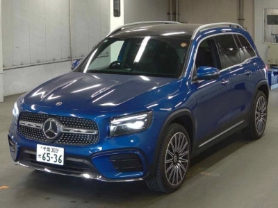 MERCEDES BENZ GLB