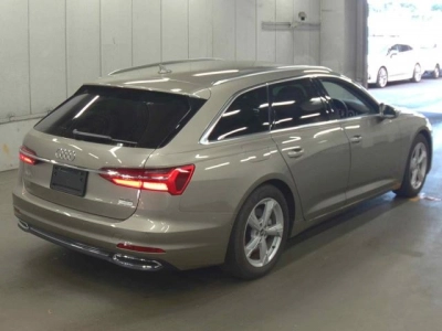 AUDI A6 AVANTE
