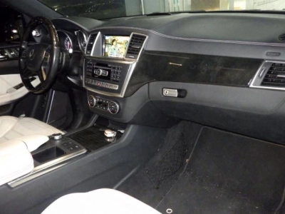 MERCEDES BENZ AMG GL