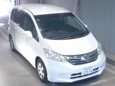 HONDA FREED