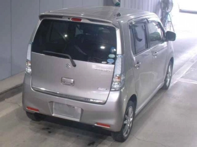 SUZUKI WAGON R STINGRAY
