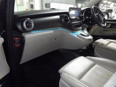 MERCEDES BENZ V CLASS