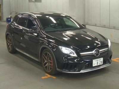 MERCEDES BENZ AMG GLA