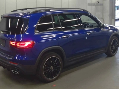 MERCEDES BENZ GLB