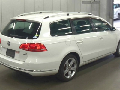 VOLKSWAGEN PASSAT VARIANT
