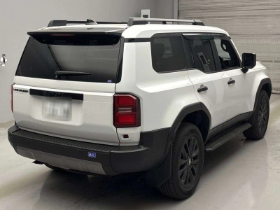 TOYOTA LAND CRUISER 250