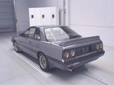 NISSAN SKYLINE