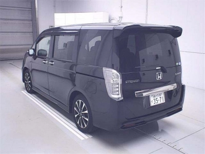 HONDA STEPWGN SPADA