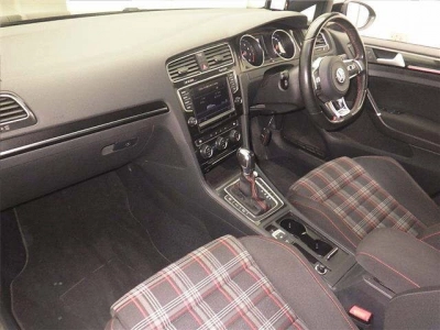 VOLKSWAGEN GOLF  GTI