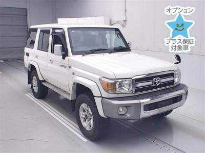 TOYOTA LAND CRUISER 70