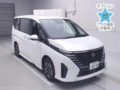 NISSAN SERENA