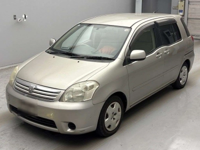 TOYOTA RAUM