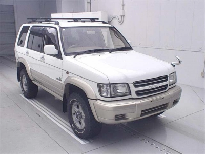 ISUZU BIGHORN