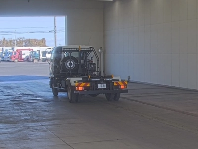 MITSUBISHI FUSO FIGHTER