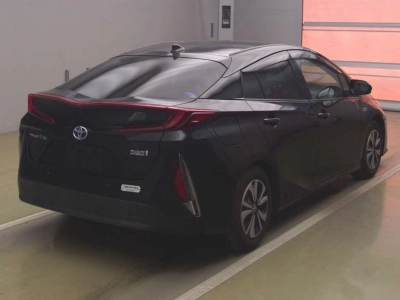 TOYOTA PRIUS PHV