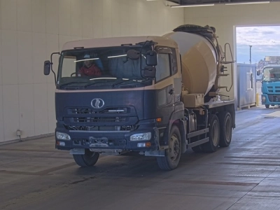 NISSAN DIESEL (UD) QUON