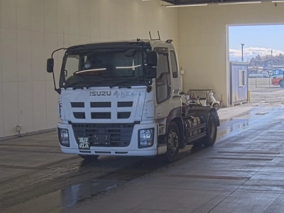 ISUZU GIGA