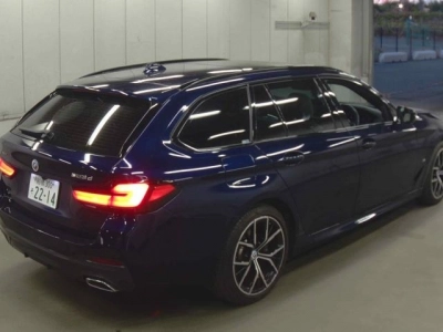 BMW 5 SERIES