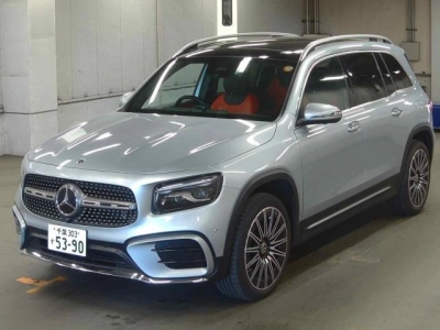 MERCEDES BENZ GLB