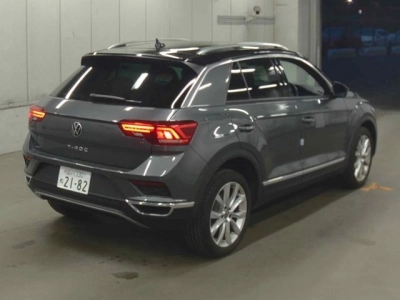 VOLKSWAGEN T-ROC