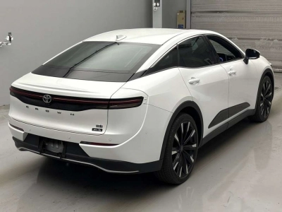 TOYOTA CROWN CROSSOVER