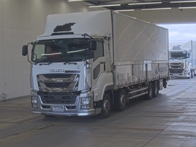 ISUZU GIGA