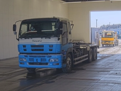 ISUZU GIGA