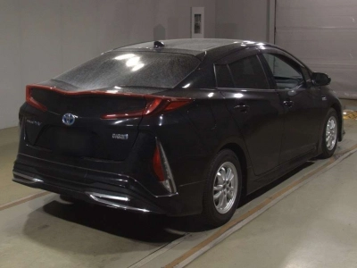TOYOTA PRIUS PHV