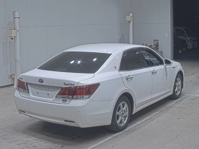 TOYOTA CROWN HYBRID
